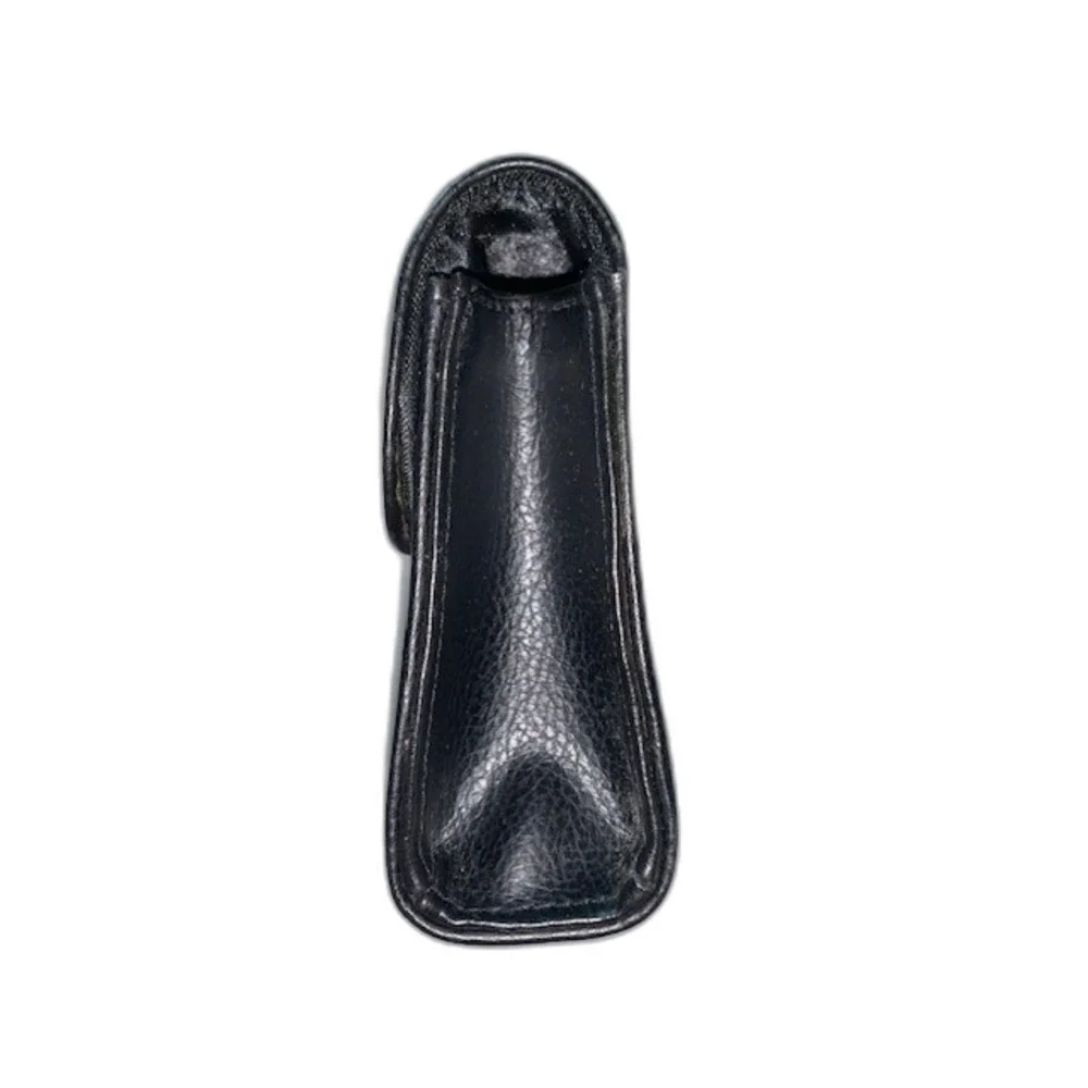 Ugo Vanelli of Paris black leather clutch‎ wallet created for China Airlines
